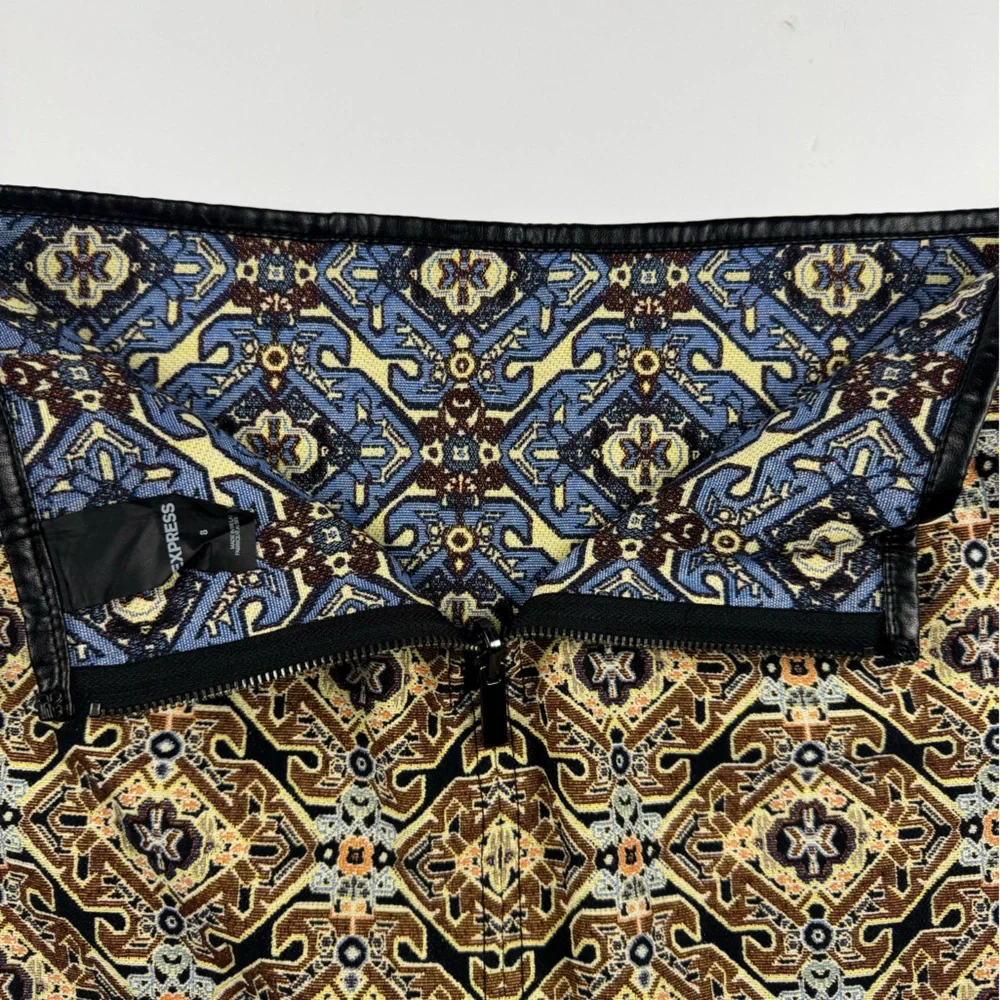 Express Black and Brown Patterned min skirt size 8